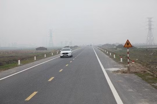 Thủ tướng yêu cầu sớm triển khai mở rộng đường nối 2 tuyến cao tốc