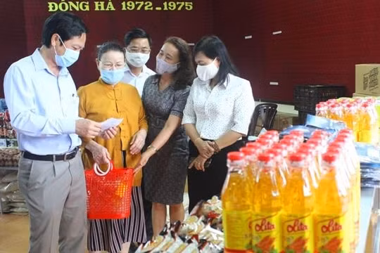 "Siêu thị hạnh phúc 0 đồng" xuất hiện ở Quảng Trị