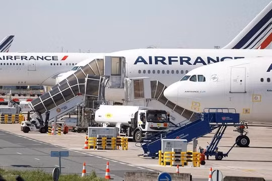 Air France thoát phá sản nhờ gói hỗ trợ của chính phủ Pháp