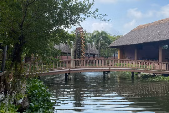 Chủ quán ăn Bình Xuyên xin “cứu xét” để được tồn tại