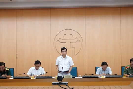Bỏ họp chống dịch Covid-19, Phó Chủ tịch Hà Nội phê bình lãnh đạo 6 quận, huyện