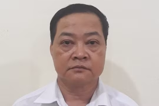 Khởi tố Phó hiệu trưởng sử dụng ma túy ngay tại trường học