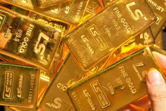 Giá vàng hôm nay 9/5: Tiếp tục giảm sâu