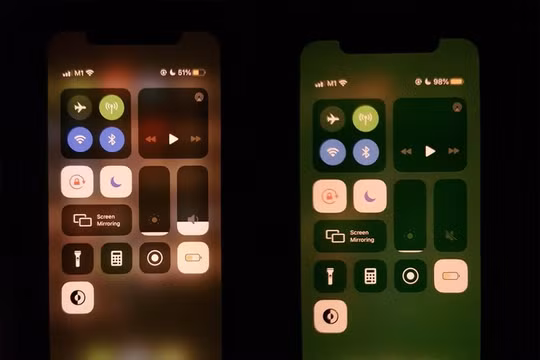 iPhone 11 series xuất hiện lỗi màn hình xanh khi mở khóa máy, lỗi do phần cứng hay phần mềm?
