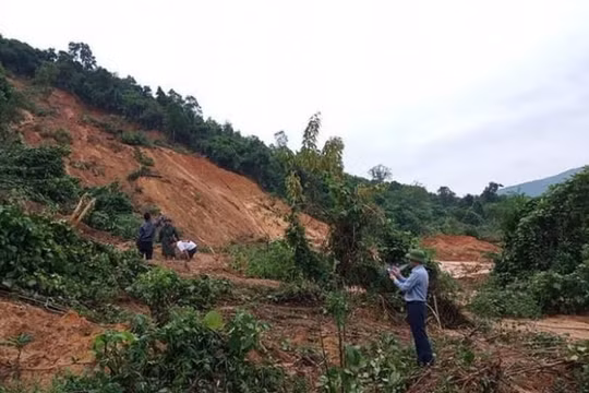 4 người đi rừng ở Quảng Bình bị sạt lở đất vùi lấp: Đã tìm thấy thi thể thứ 2