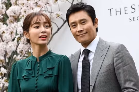 Chia sẻ bất ngờ của mỹ nhân Vườn Sao Băng về người chồng ngoại tình Lee Byung Hun