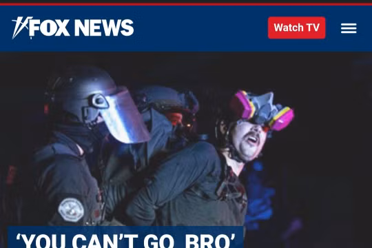 Sau CNN, Trump gọi Fox News là "fake news'