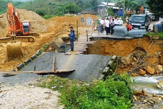 Bộ GTVT: Chủ động ứng phó với áp thấp nhiệt đới trên biển Đông