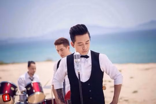 Loạt ca khúc hit của Tuấn Hưng