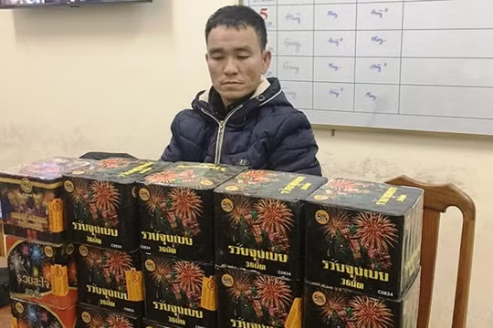 Quảng Bình: Liên tiếp bắt quả tang đối tượng vận chuyển pháo hoa nổ trái phép