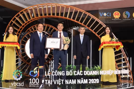 Amway Việt Nam lần thứ năm liên tiếp có mặt trong bảng xếp hạng top 100 Doanh nghiệp phát triển bền vững Việt Nam