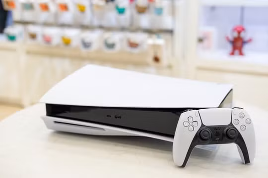 Máy chơi game PlayStation 5 đội giá lên gấp 3 lần vì “cháy hàng”