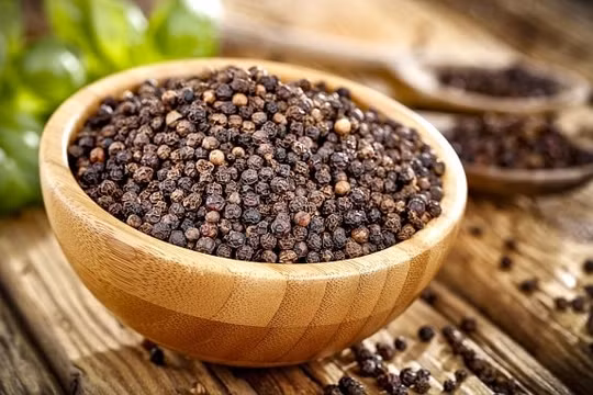 Giá hồ tiêu hôm nay 11/12: Biến động nhẹ ở các vùng trọng điểm