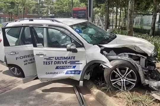 Xe lái thử của Subaru Việt Nam gặp tai nạn: Do lỗi động cơ?