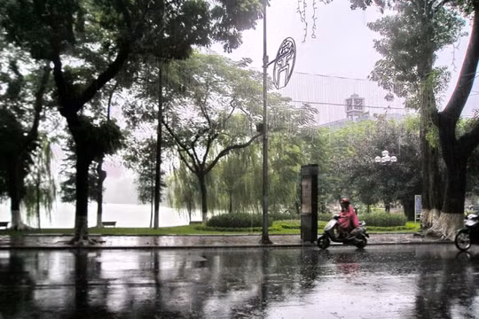 Dự báo thời tiết hôm nay (2/5): Miền Bắc mưa dông, miền nam nhiệt độ cao nhất 37 độ