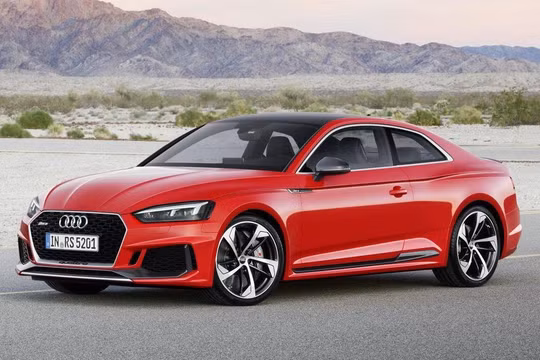 Mỹ: Xe sang Audi RS5 Coupe gặp lỗi không thể mở cửa từ bên ngoài