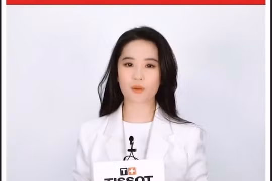 Lưu Diệc Phi gây bão Weibo vì nhan sắc xuống dốc