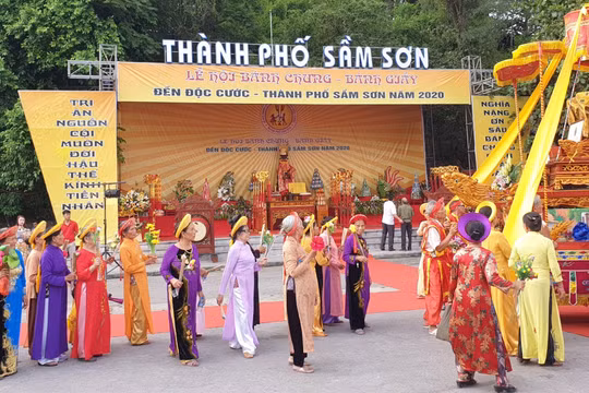 Thanh Hóa: Độc đáo Lễ hội Bánh Chưng – Bánh Giầy Sầm Sơn 2020
