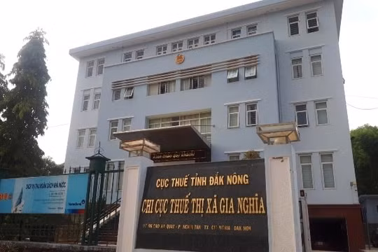 Đắk Nông: Cán bộ thuế bị bắt, nghi nhận tiền ‘lót tay’ của doanh nghiệp