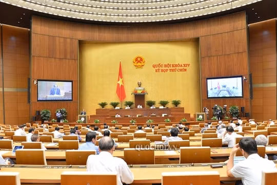 Quốc hội thảo luận Báo cáo giám sát việc phòng, chống xâm hại trẻ em