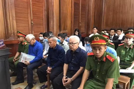 Xét xử vụ án gây thiệt hại cho Ngân hàng Đông Á hơn 8.827 tỉ đồng