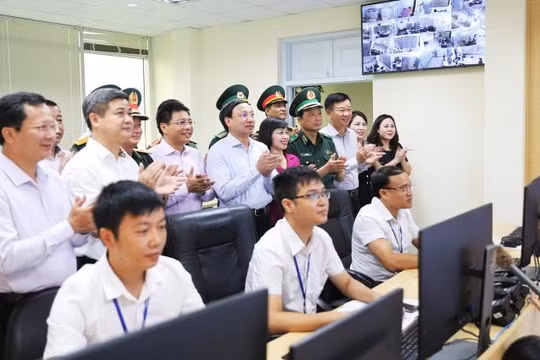 Quảng Ninh: Hoàn thành cấp điện lưới đến hộ dân cuối cùng ở hải đảo
