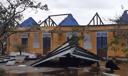 Bão số 13 gây thiệt hại lớn ở Thừa Thiên - Huế