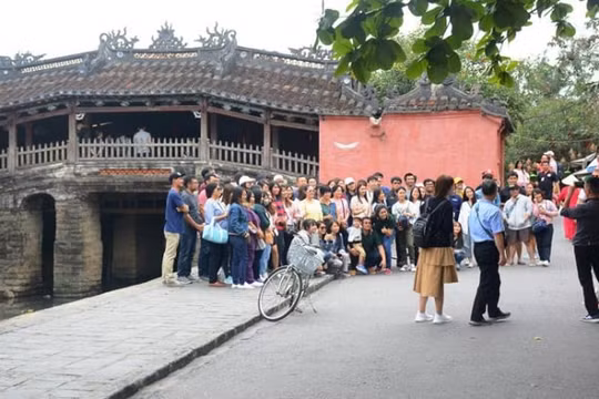 Quảng Nam: Dừng các hoạt động, dịch vụ kinh doanh tại nơi công cộng để phòng, chống Covid-19