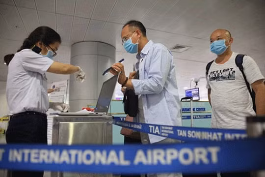 Từ 18/3, tạm dừng cấp thị thực cho người nước ngoài nhập cảnh Việt Nam