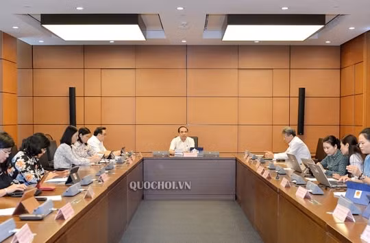 Sáng nay, Quốc hội thảo luận về dự án Luật Thỏa thuận quốc tế