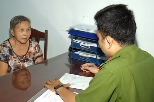 Bắt giữ cụ bà 70 tuổi buôn lậu thuốc lá xuyên tỉnh