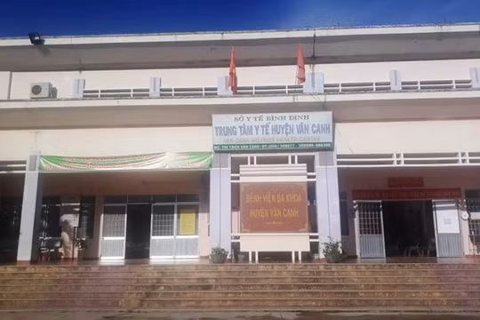Em ruột bị chuyển công tác khác vì chị làm phó giám đốc