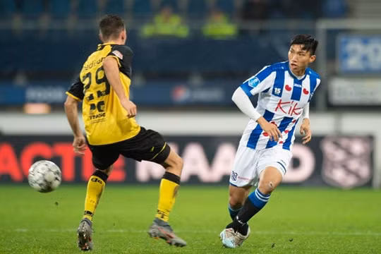 Lương "khủng" của Văn Hậu ở Heerenveen có giá 3 tỷ đồng/ mỗi phút thi đấu