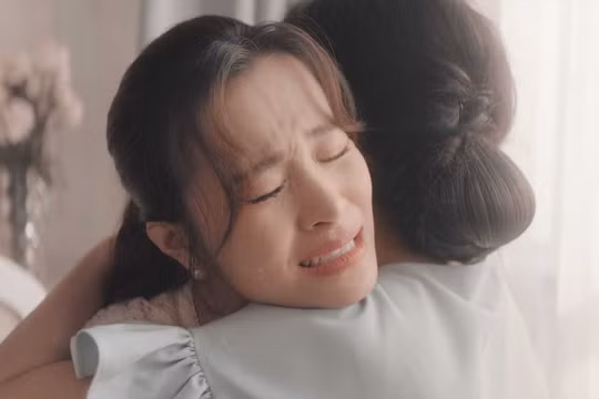 Đông Nhi ra mắt MV đầy xúc động nhân "Ngày của mẹ"