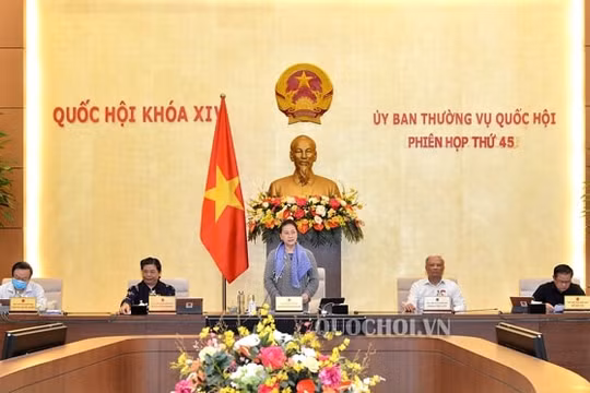 Khai mạc Phiên họp thứ 45 của Ủy ban Thường vụ Quốc hội