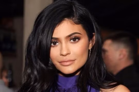 Siêu mẫu Kylie Jenner không phải là 'tỷ phú trẻ nhất thế giới'