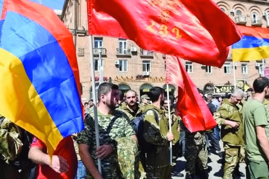 Azerbaijan và Armenia: Bóng dáng một cuộc chiến khốc liệt?