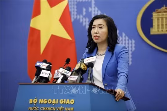 Tạo điều kiện thuận lợi cho công dân Việt Nam và Singapore nhập cảnh