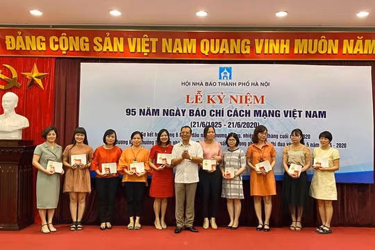 Hội Nhà báo thành phố Hà Nội kỷ niệm 95 năm ngày Báo chí Cách mạng Việt Nam