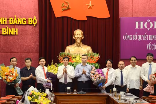 Đồng chí Nguyễn Mạnh Tuấn được bổ nhiệm giữ chức vụ Tổng Biên tập Báo Hòa Bình