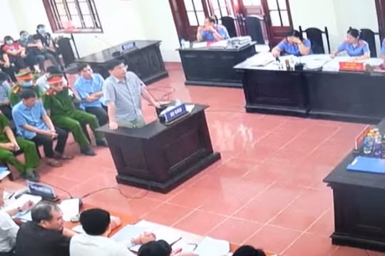 Gian lận thi cử tại Hòa Bình: Đề nghị khung cao nhất đến 10 năm tù