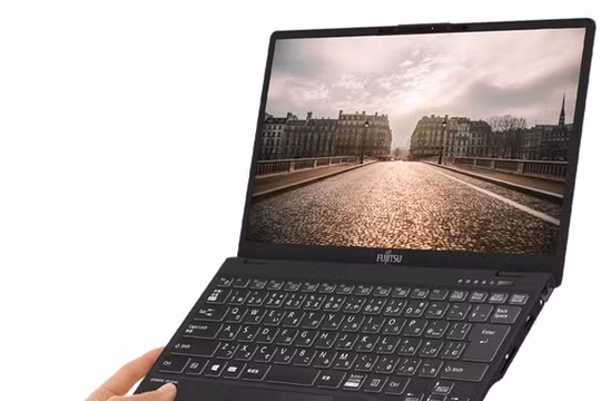 Fujitsu ra mắt laptop UH-X có trọng lượng nhẹ nhất Việt Nam