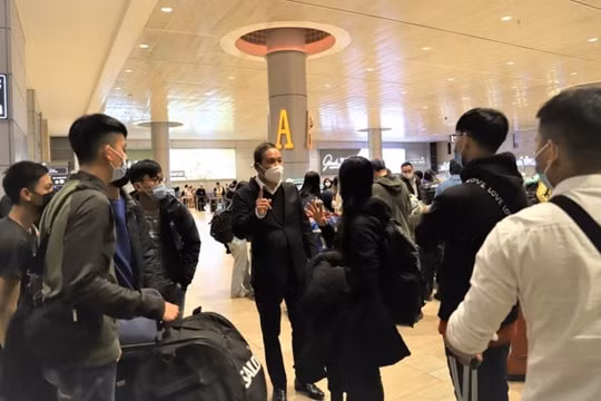 Gần 250 công dân Việt Nam từ Israel và Oman về nước an toàn