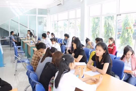 TP.HCM: Dự chi hơn 852 tỷ đồng hỗ trợ người lao động bị ảnh hưởng dịch Covid-19