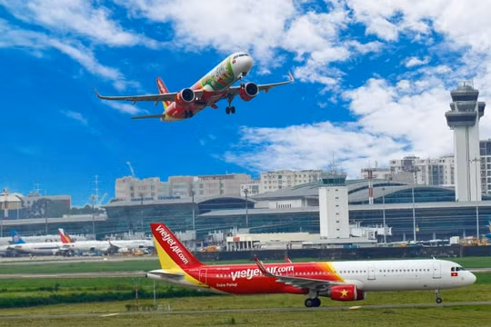 Trở lại bầu trời, Vietjet tiếp tục tăng cường kết nối tới Đà Nẵng, bỏ giãn cách trên chuyến bay