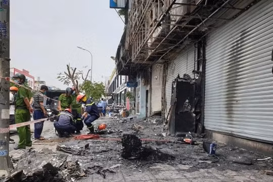 TP.HCM: Hiện trường vụ cháy thiêu rụi chi nhánh ngân hàng Eximbank
