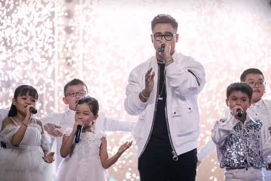 Đêm chung kết 1 Rap Việt: Cuộc tranh tài hay đêm nhạc tri ân?