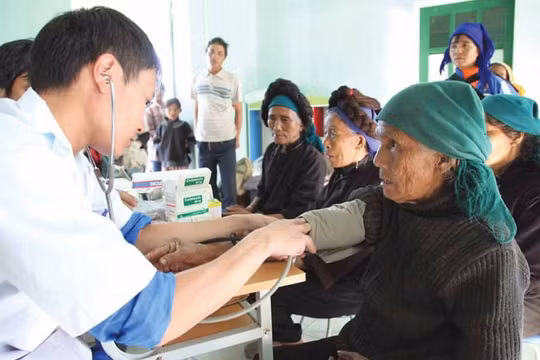 Năm 2025, 70% người cao tuổi được khám sức khỏe định kỳ hàng năm