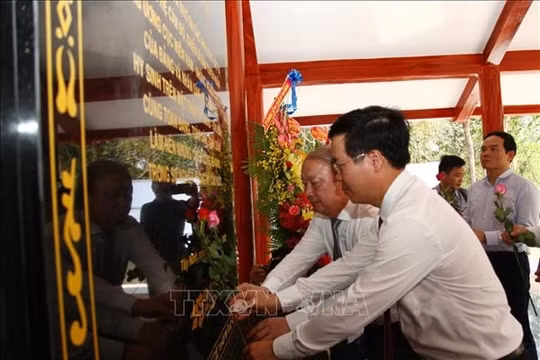Trưởng Ban Tuyên giáo Trung ương dự kỷ niệm 90 năm ngày thành lập Ngành