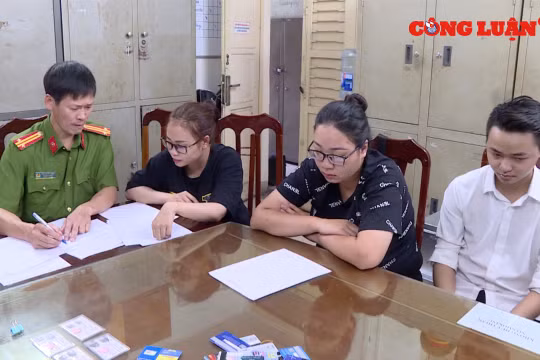 Hà Nội: Bắt đối tượng làm thẻ tín dụng giả chiếm đoạt gần 1 tỷ đồng của ngân hàng